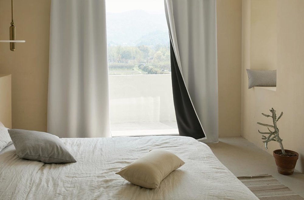 4 Benefits of Blackout Curtains